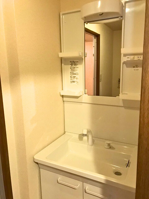 大和マンション　103